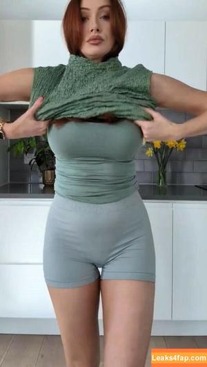 Elz The Witch photo #0077