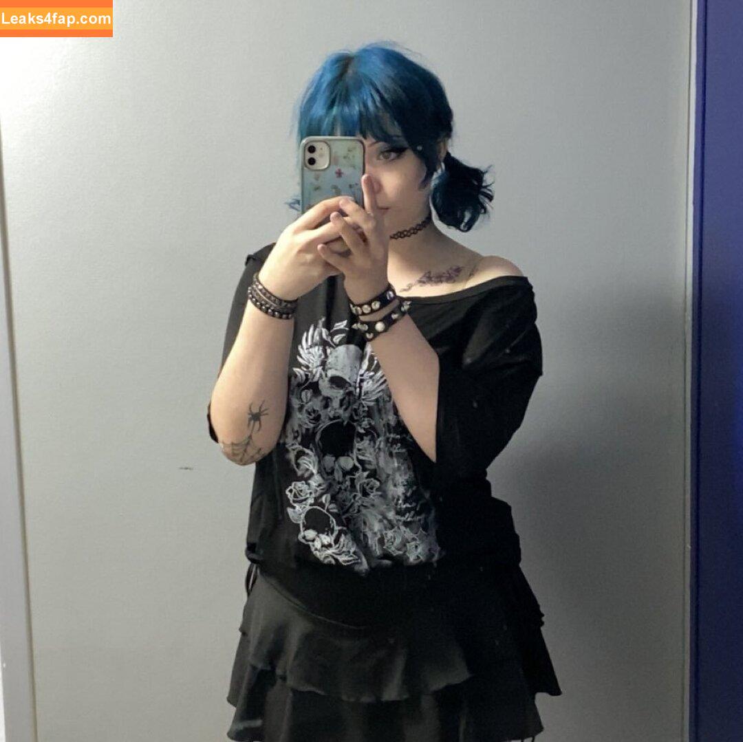 em0_wannab /  leaked photo photo #0077