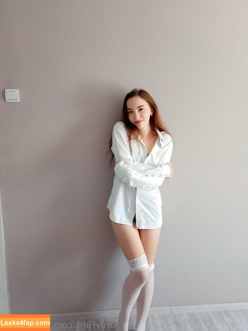 Ember Hall / ember_hall / emberhazehall leaked photo photo #0093