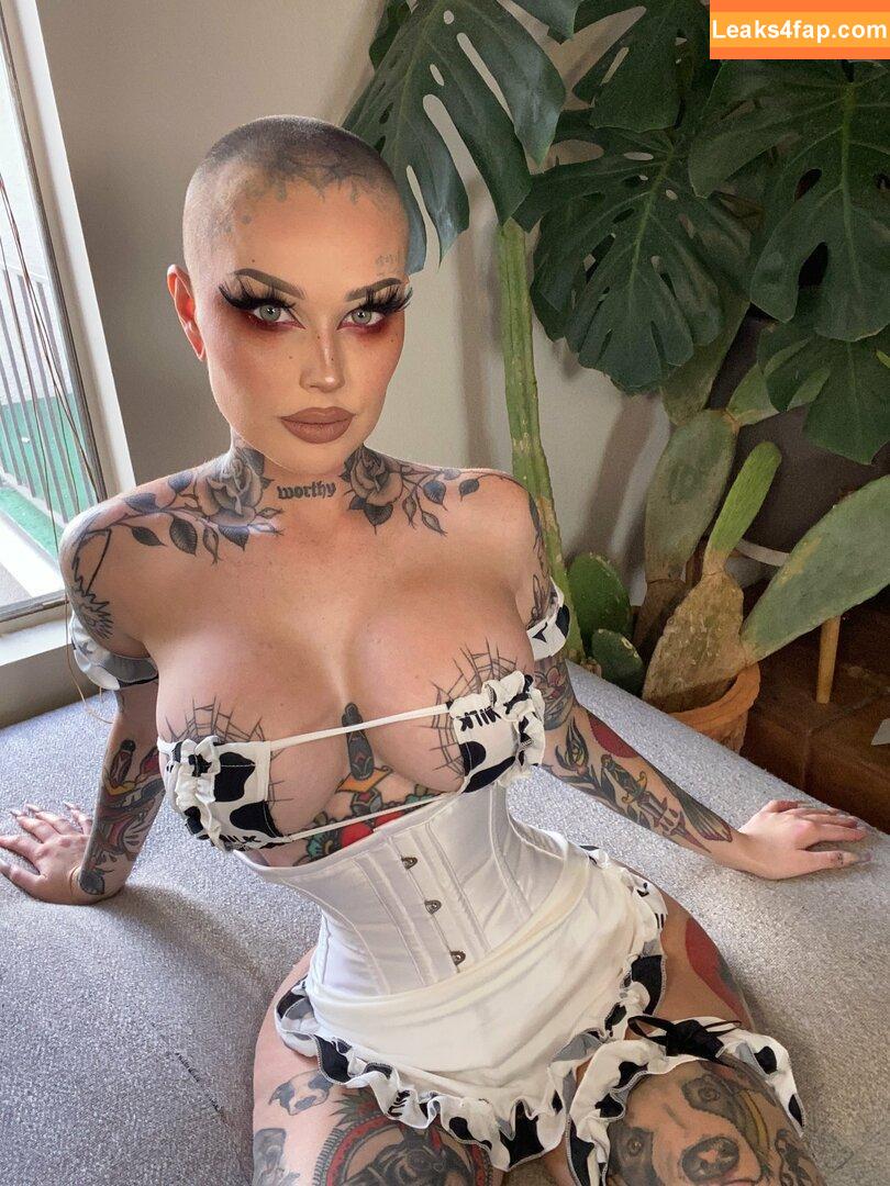 embodoe / https: leaked photo photo #0012