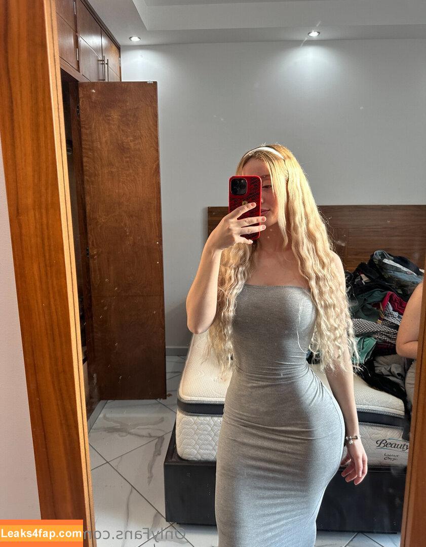 eme.gee /  leaked photo photo #0021