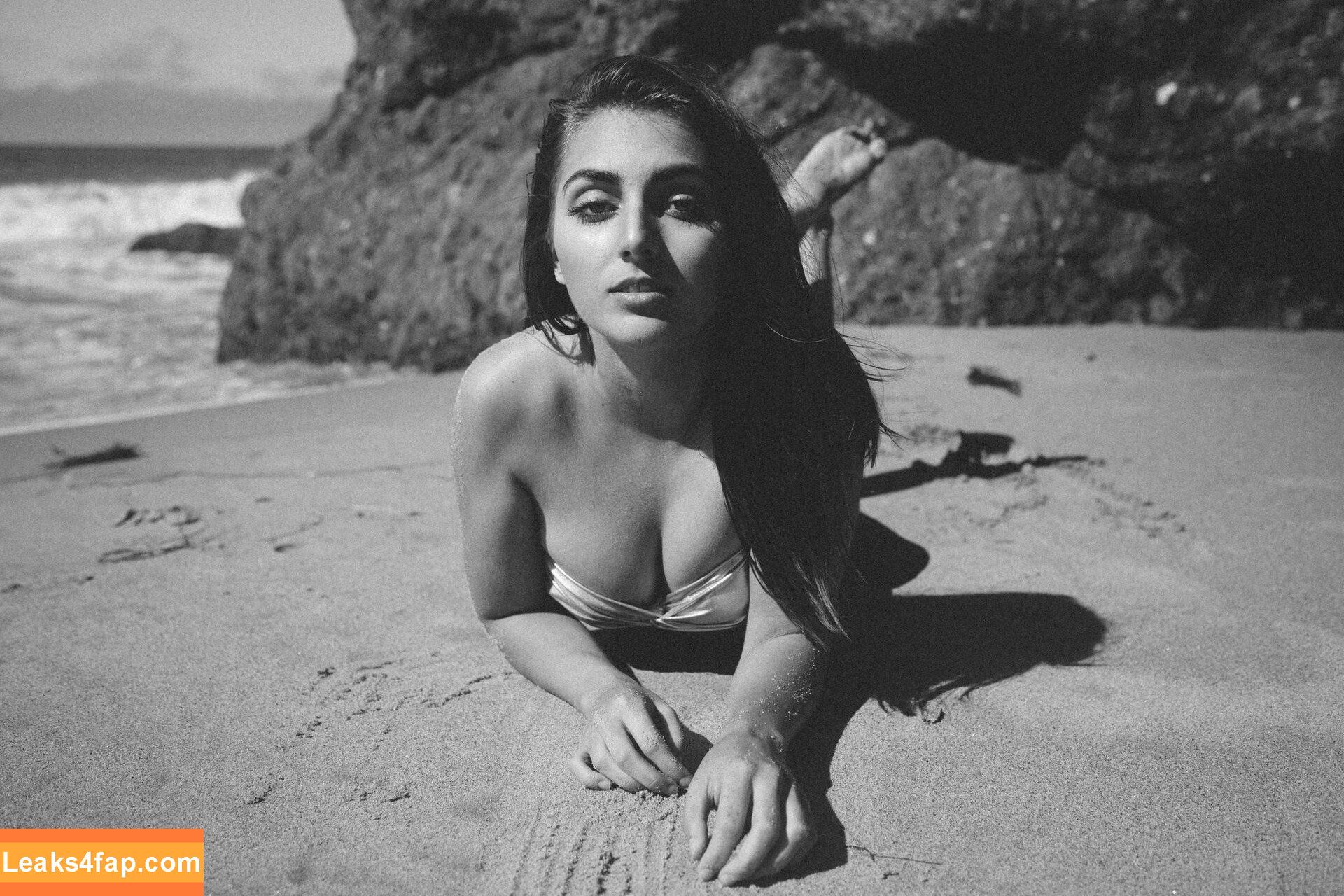 Emelia Hartford / emeliahartford / ms.emelia leaked photo photo #0005