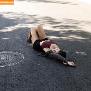 Emelia Hartford photo #0022