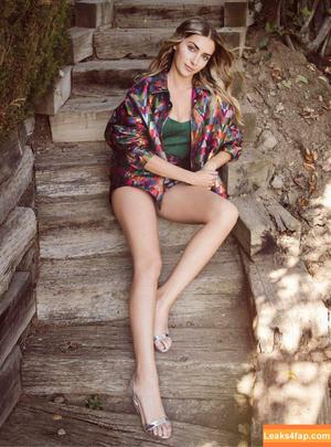 Emelia Hartford photo #0030