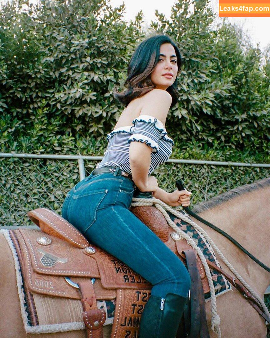 Emeraude Toubia / EmeraudeToubia / emeraude leaked photo photo #0063