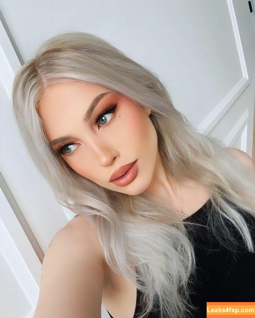 Emerome / emelinasmith leaked photo photo #0078