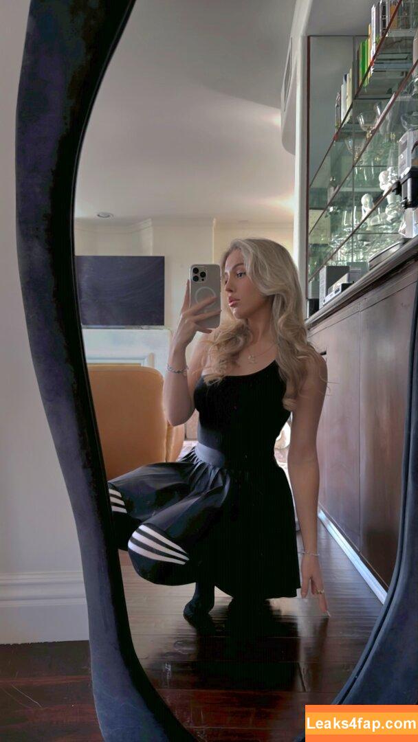 Emerome / Simp Chat / emelinasmith leaked photo photo #0204