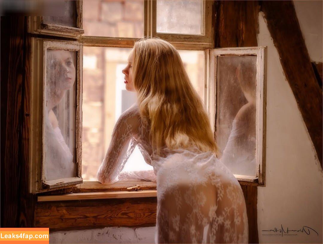 Emi Im Wunderland / Instagram / Model-Kartei / https: / posts leaked photo photo #0371