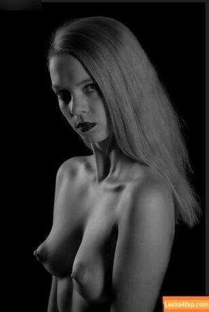 Emi Im Wunderland фото #0157