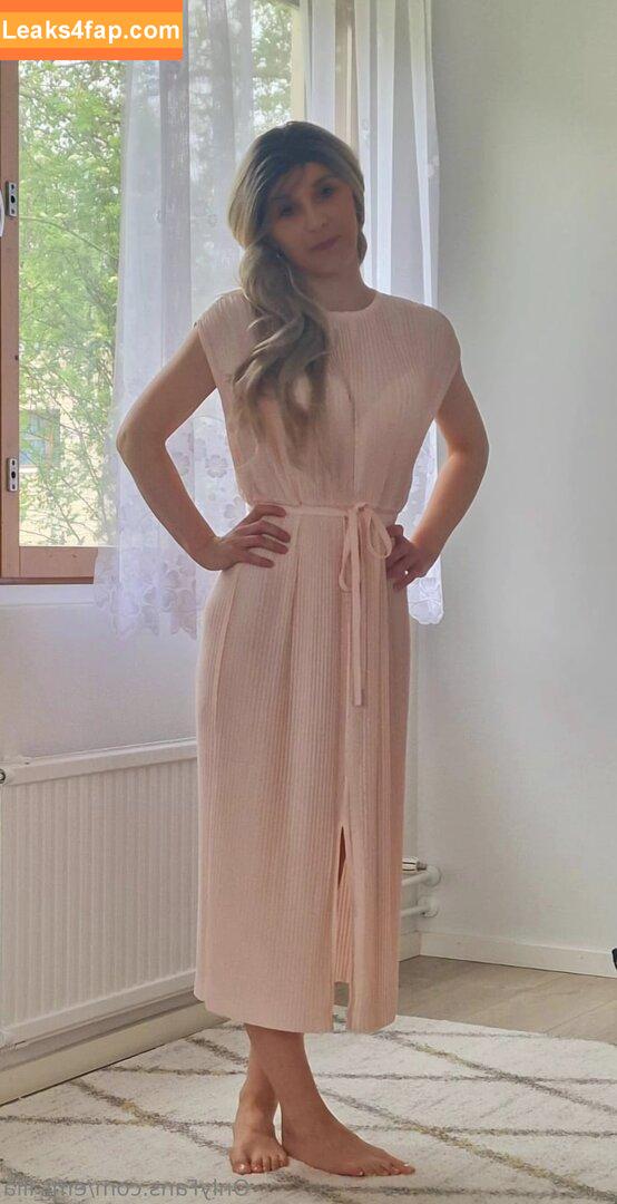 emi_lila / emilia leaked photo photo #0004