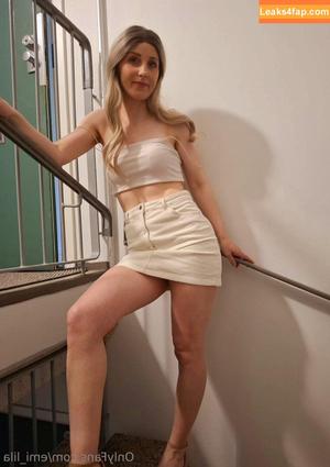 emi_lila photo #0020