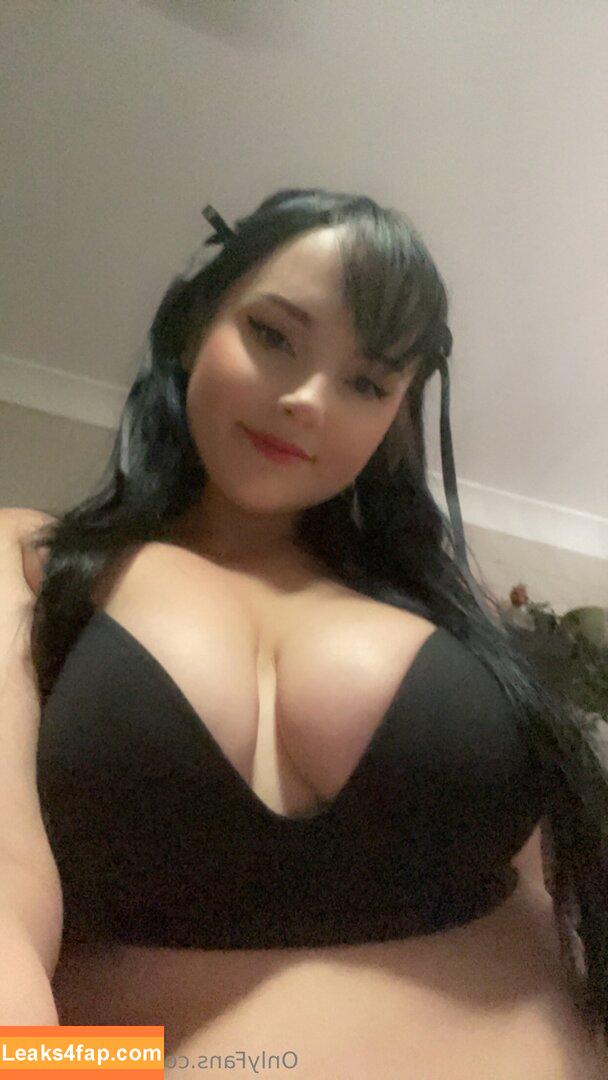 emi.suki /  leaked photo photo #0004