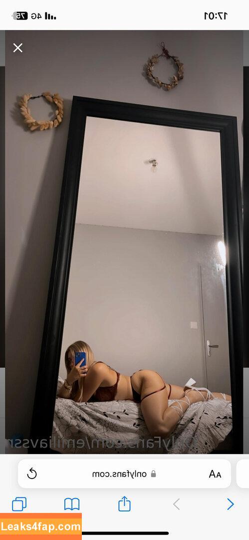 emi2bondi / emi_mnre / emiliavssr leaked photo photo #0004