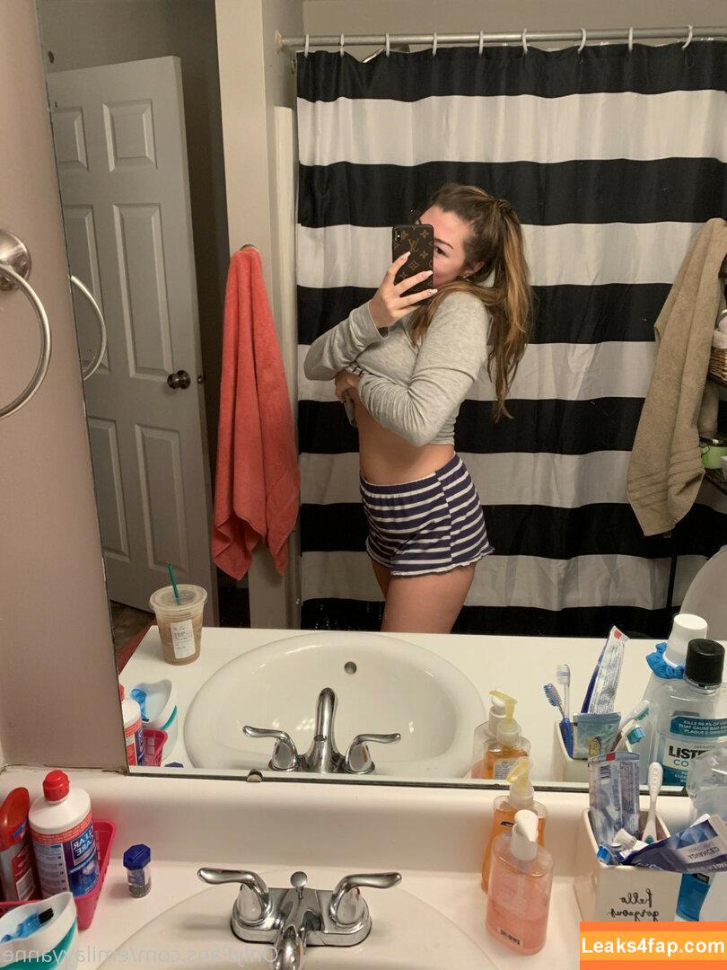 Emilayyy Babayy / emilayyanne / emilayyannne / https: leaked photo photo #0025