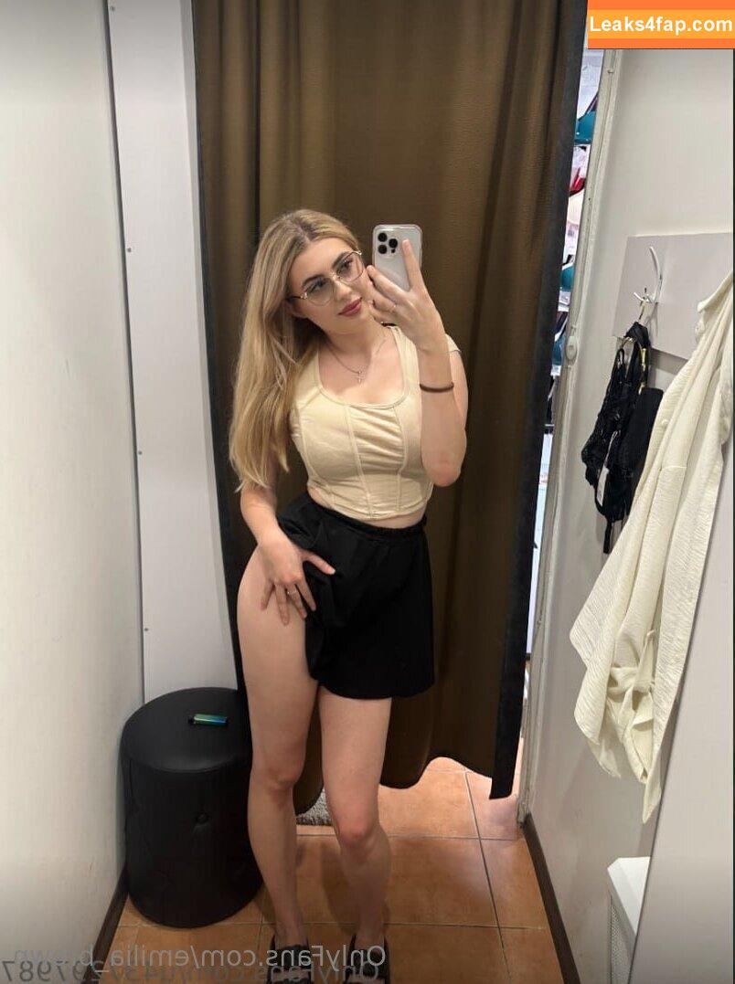 emilia_brown / emiliabrownie leaked photo photo #0005