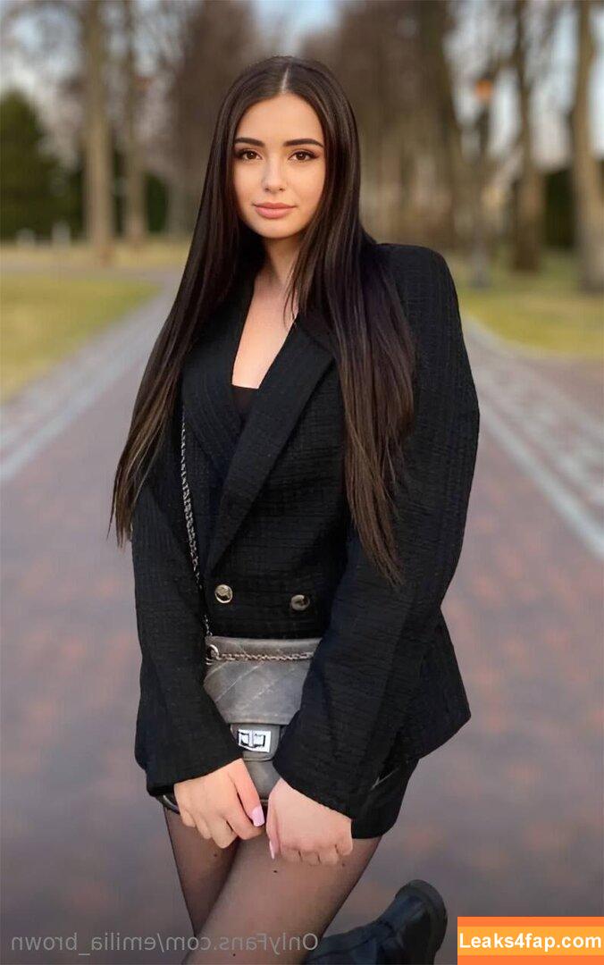 emilia_brown / emiliabrownie leaked photo photo #0017