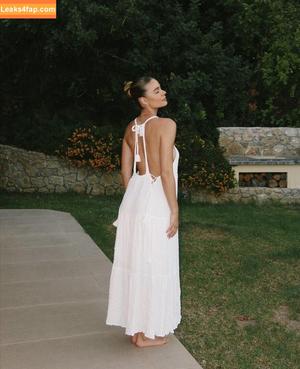 Emilia Bte photo #0100