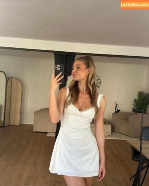 Emilia Bte photo #0137