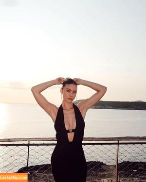 Emilia Bte photo #0153