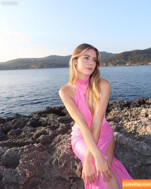 Emilia Bte photo #0183