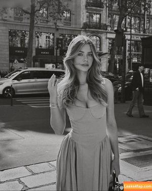 Emilia Bte photo #0212