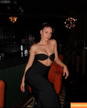 Emilia Bte photo #0221