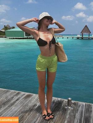 Emilia Bte photo #0530