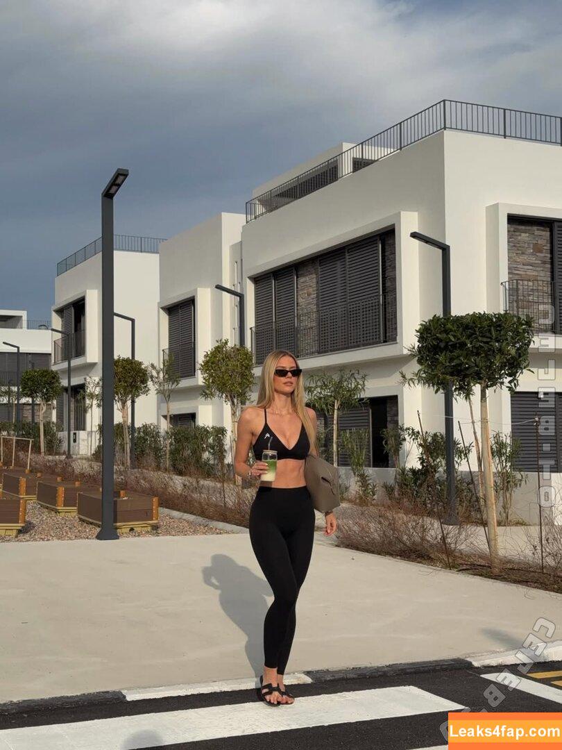 Emilia Bte / Emilia / emiliaofficial слитое фото фото #1079