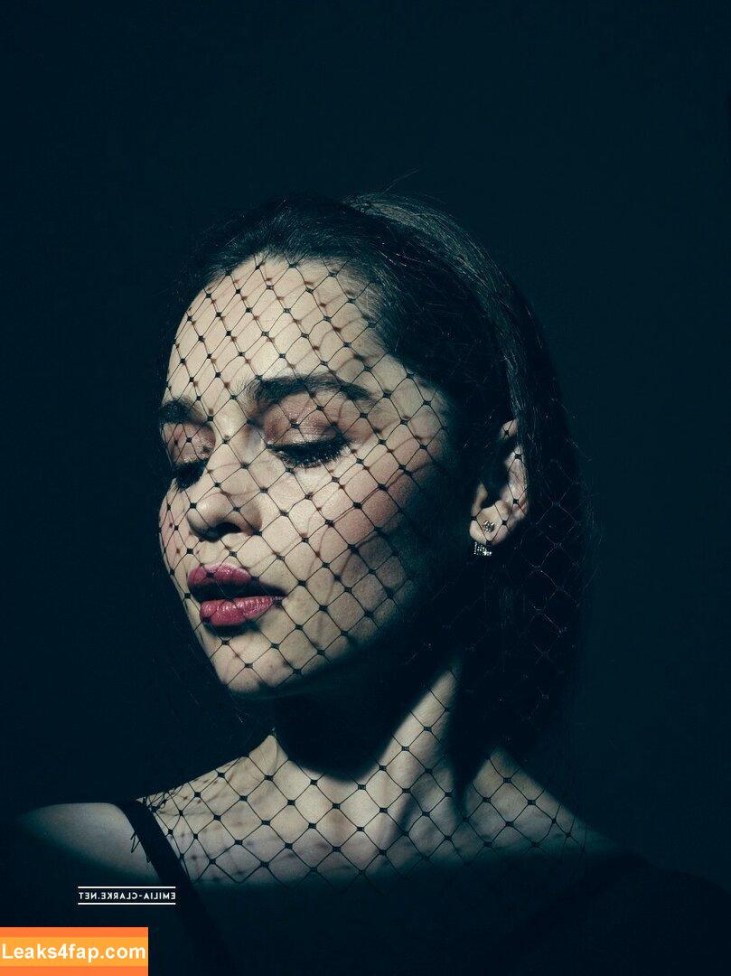 Emilia Clarke / clarkeyxo / emilia_clarke / emiliaclarke leaked photo photo #0076