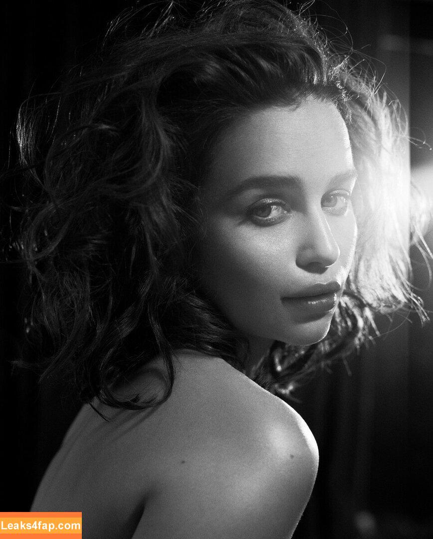 Emilia Clarke / clarkeyxo / emilia_clarke / emiliaclarke leaked photo photo #0175