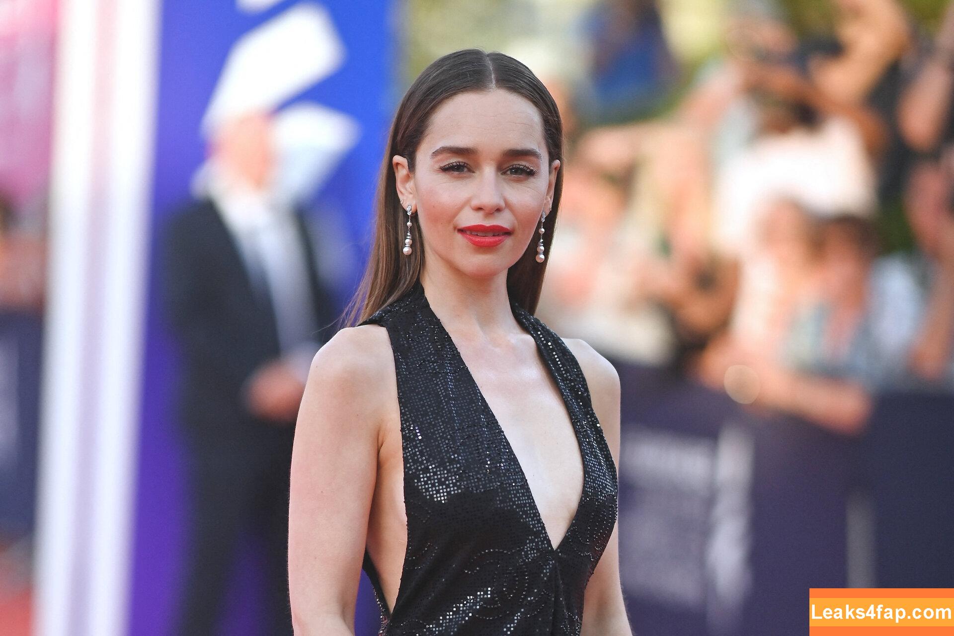 Emilia Clarke / clarkeyxo / emilia_clarke / emiliaclarke leaked photo photo #0240