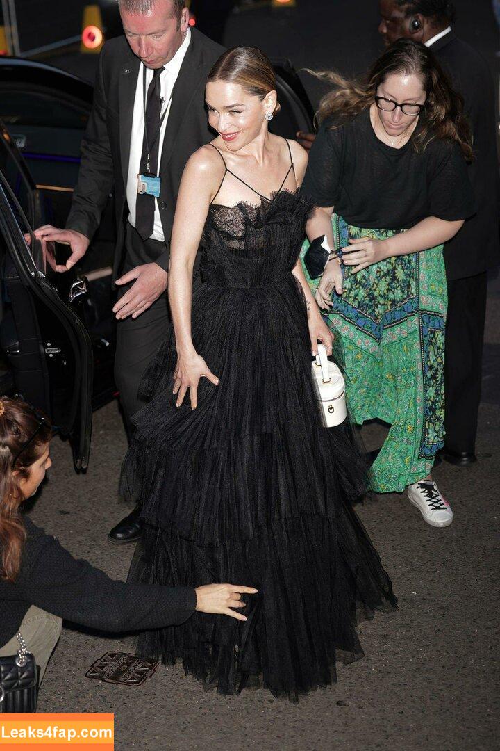 Emilia Clarke / clarkeyxo / emilia_clarke / emiliaclarke leaked photo photo #0310