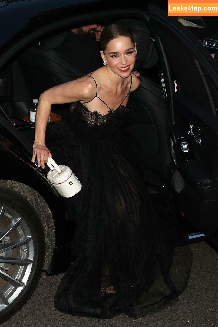 Emilia Clarke / clarkeyxo / emilia_clarke / emiliaclarke leaked photo photo #0320