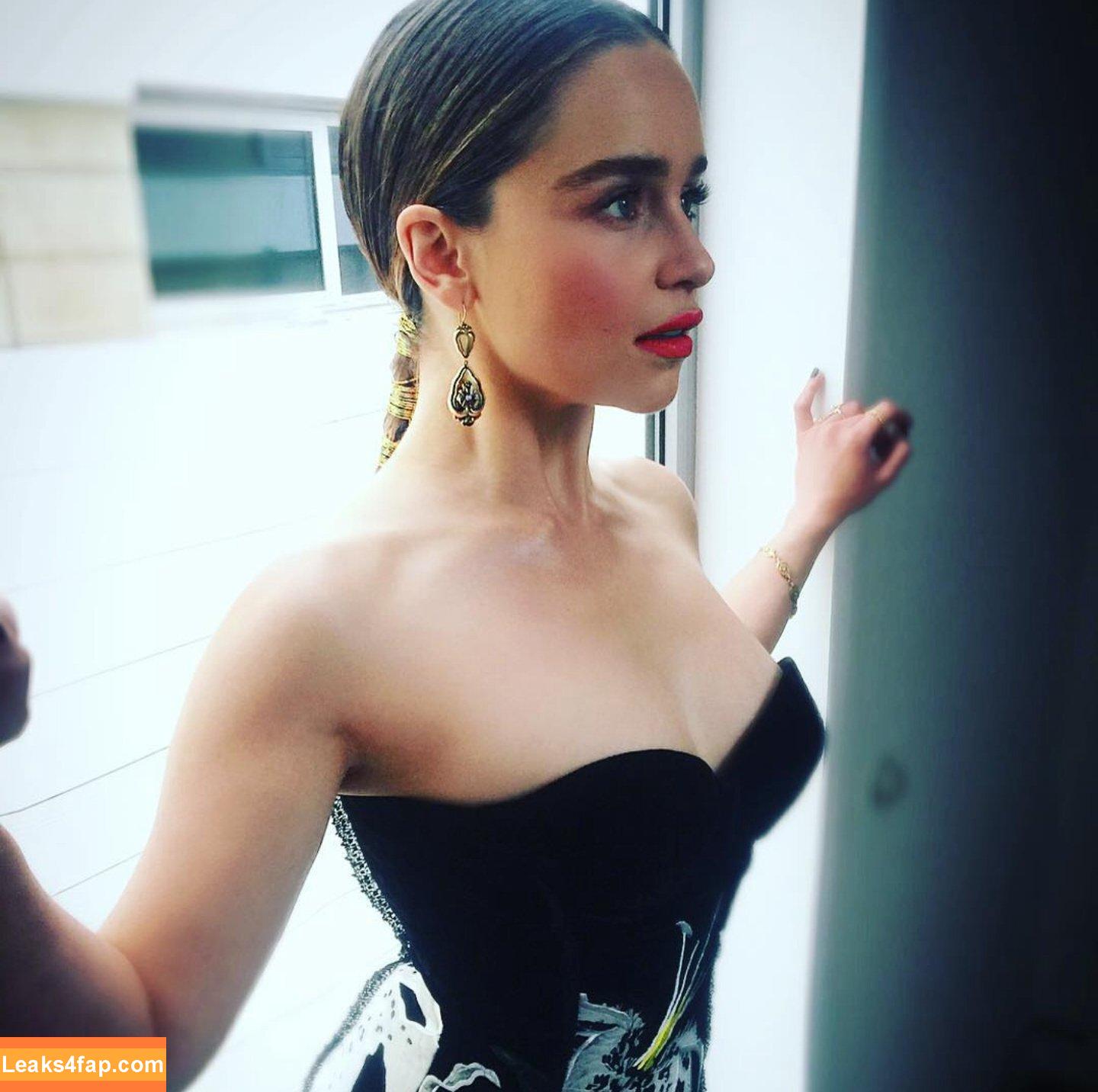 Emilia Clarke / clarkeyxo / emilia_clarke / emiliaclarke leaked photo photo #0381