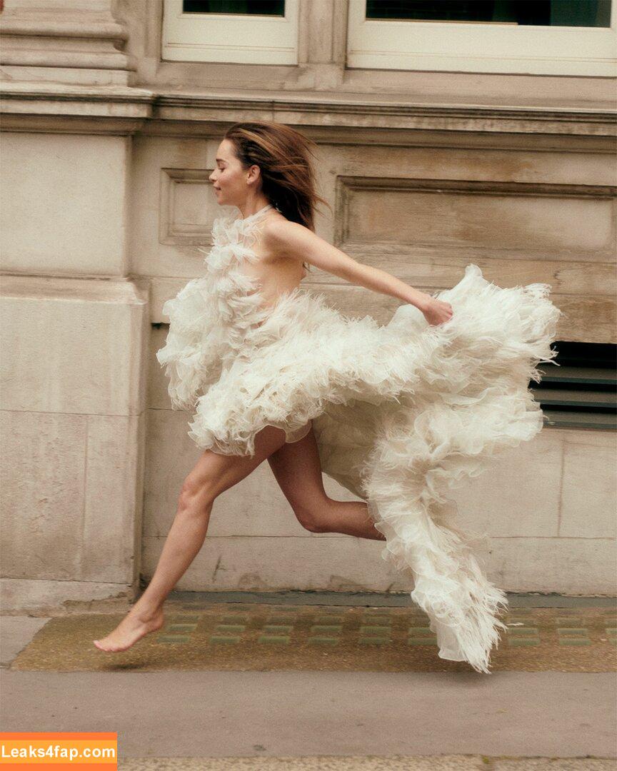 Emilia Clarke / clarkeyxo / emilia_clarke / emiliaclarke leaked photo photo #0395