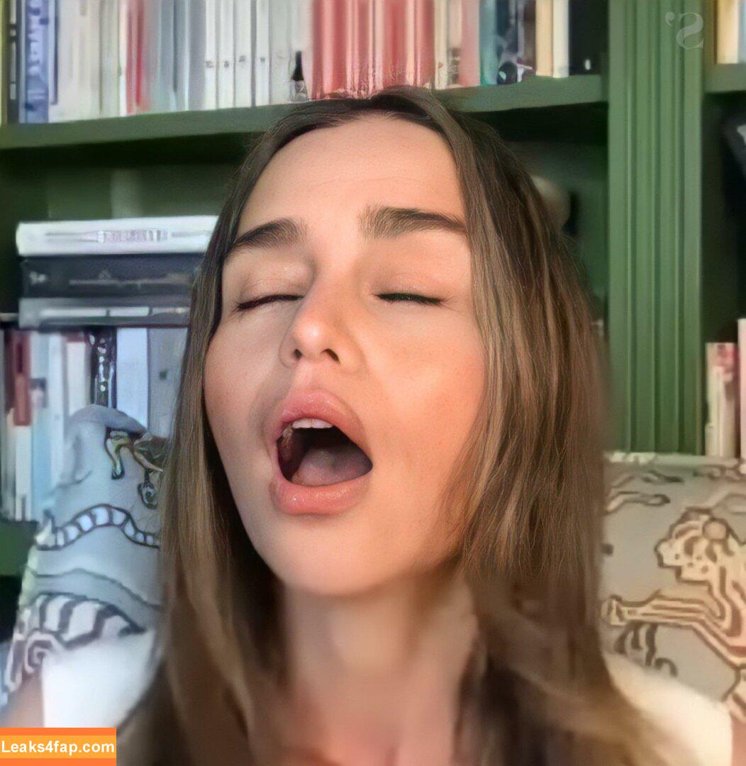Emilia Clarke / clarkeyxo / emilia_clarke / emiliaclarke leaked photo photo #0453