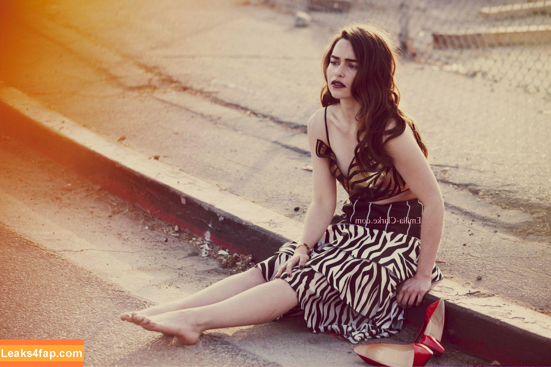 Emilia Clarke / clarkeyxo / emilia_clarke / emiliaclarke leaked photo photo #0489