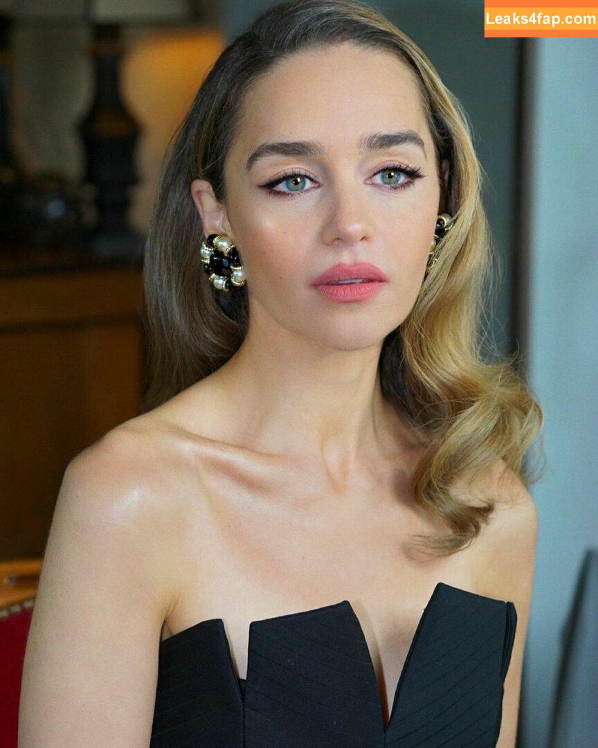 Emilia Clarke / clarkeyxo / emilia_clarke / emiliaclarke leaked photo photo #0873