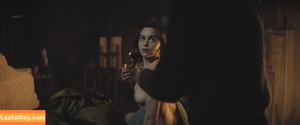 Emilia Clarke photo #0114