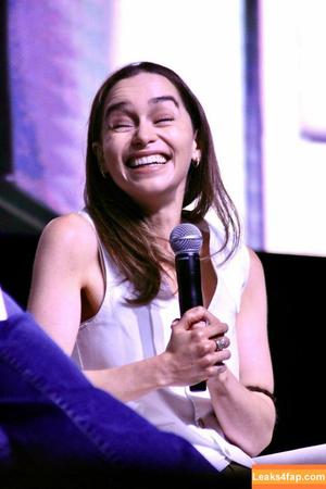 Emilia Clarke photo #0179