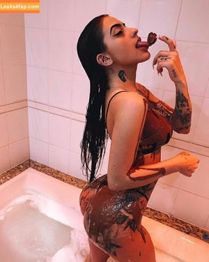 Emilia Clarke photo #0187