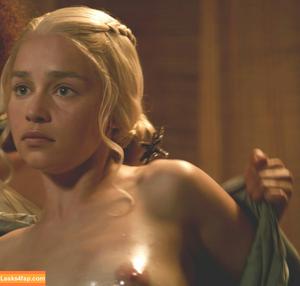 Emilia Clarke photo #0296