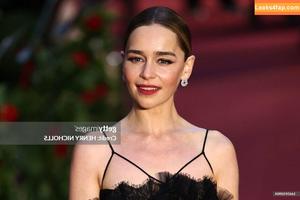 Emilia Clarke photo #0303