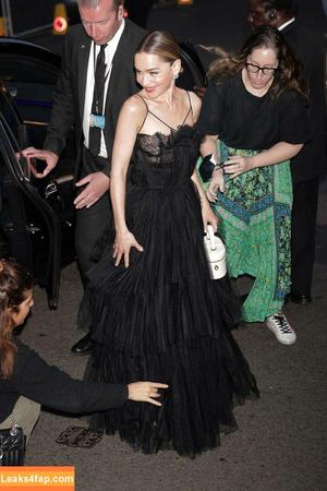 Emilia Clarke photo #0310