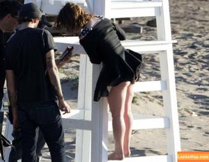 Emilia Clarke photo #0358