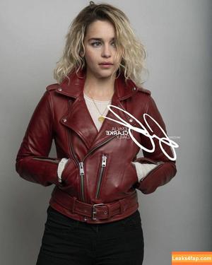Emilia Clarke photo #0424