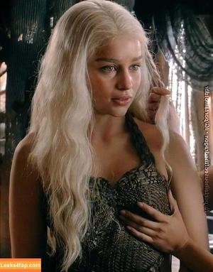 Emilia Clarke фото #0443