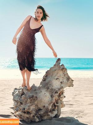 Emilia Clarke фото #0490