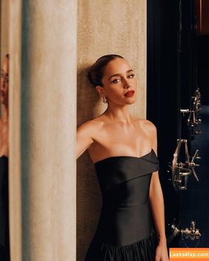 Emilia Clarke photo #0927