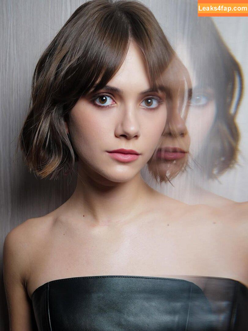 Emilia Jones / emiliajones / emiliajonesy leaked photo photo #0168